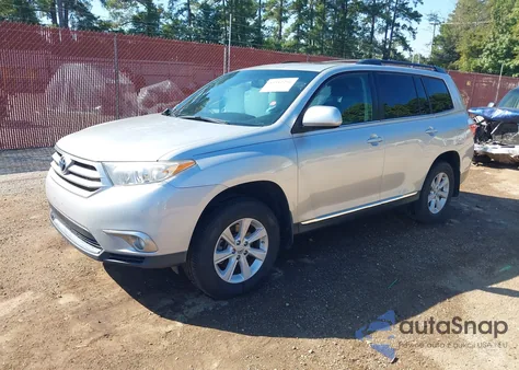 2012 Toyota Highlander Se V6 z USA, uszkodzony, nr VIN 5TDBK3EH1CS119616